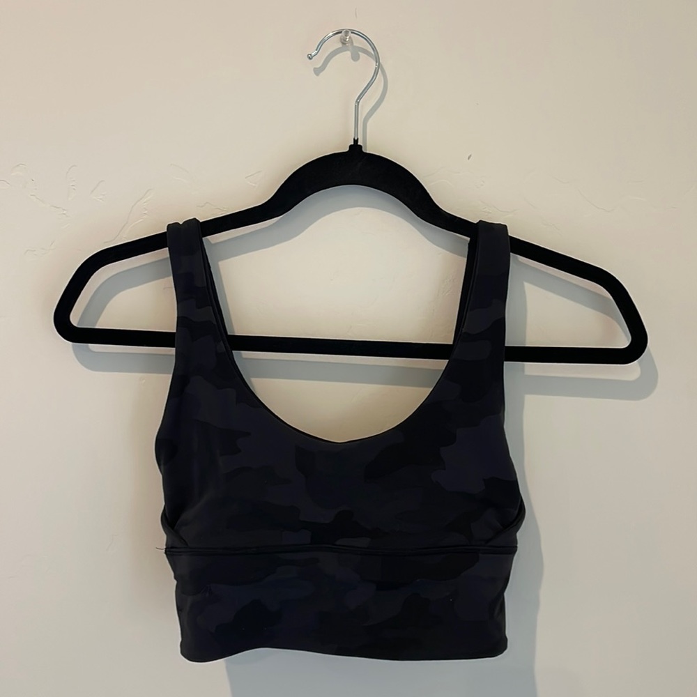 Lululemon sports bra